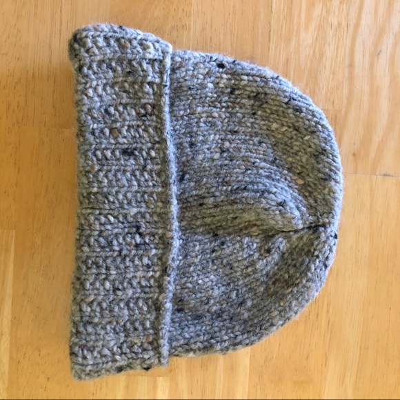 Wool hat - Picture 2 of 4